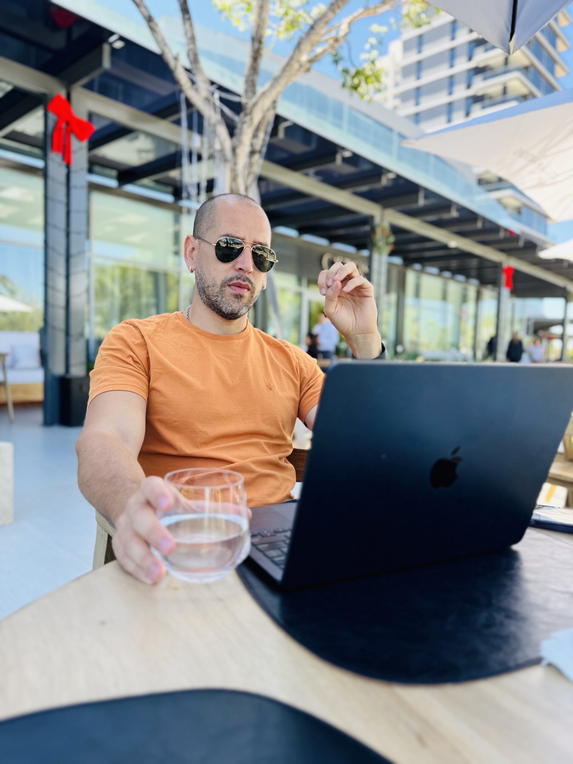 Mauro - Estratega de negocios